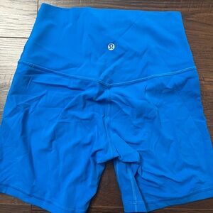 VGUC Lululemon 6” Align Shorts